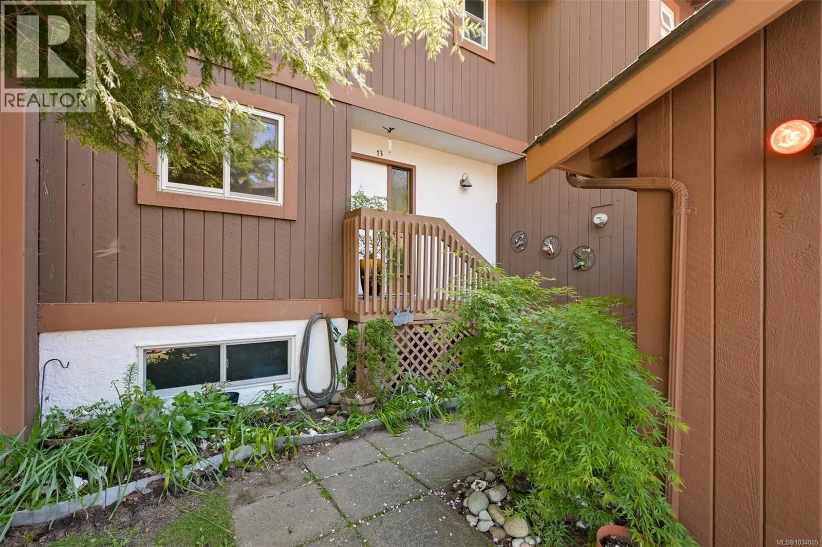 13 933 Admirals Rd