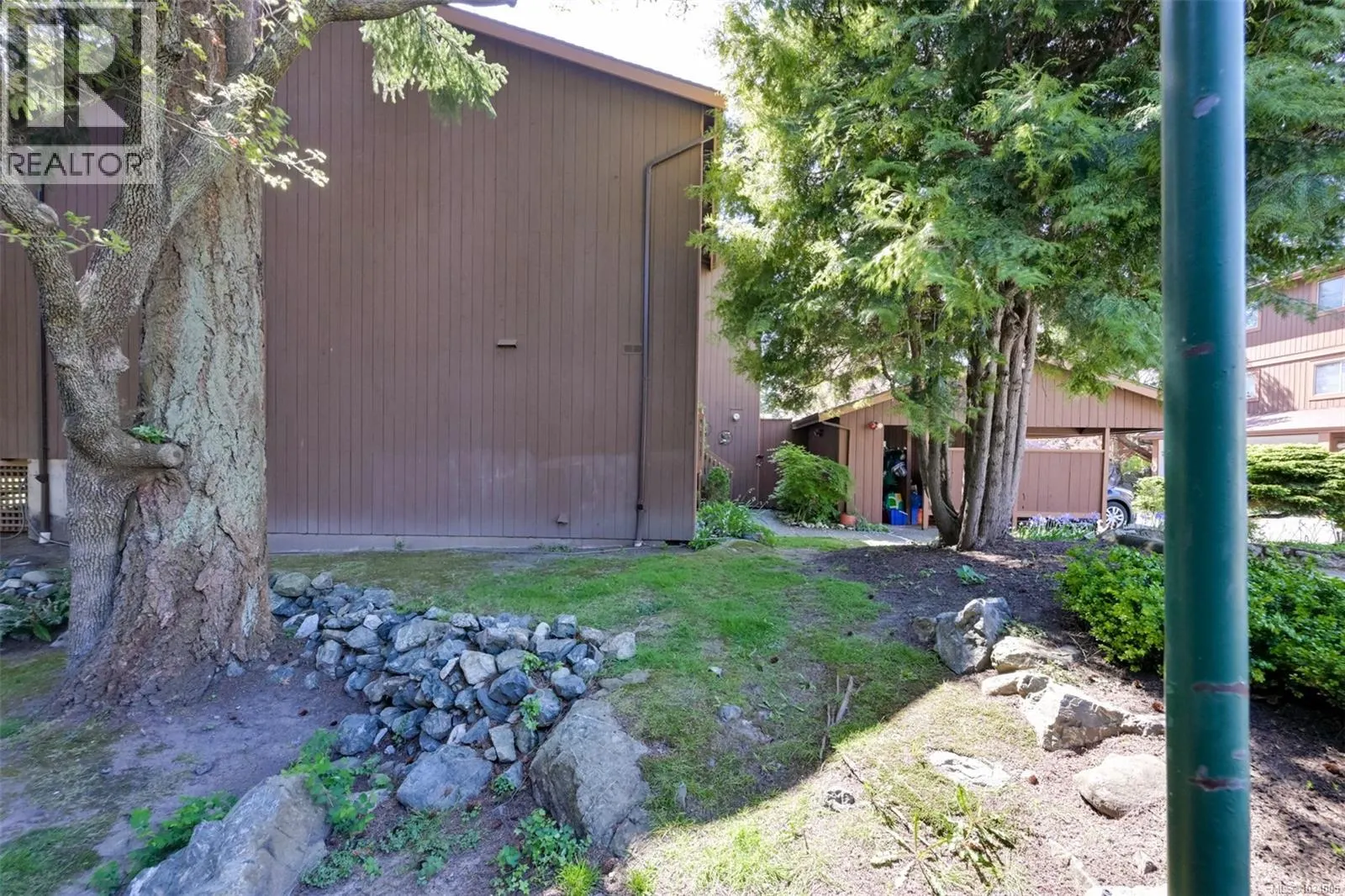 13 933 Admirals Rd
