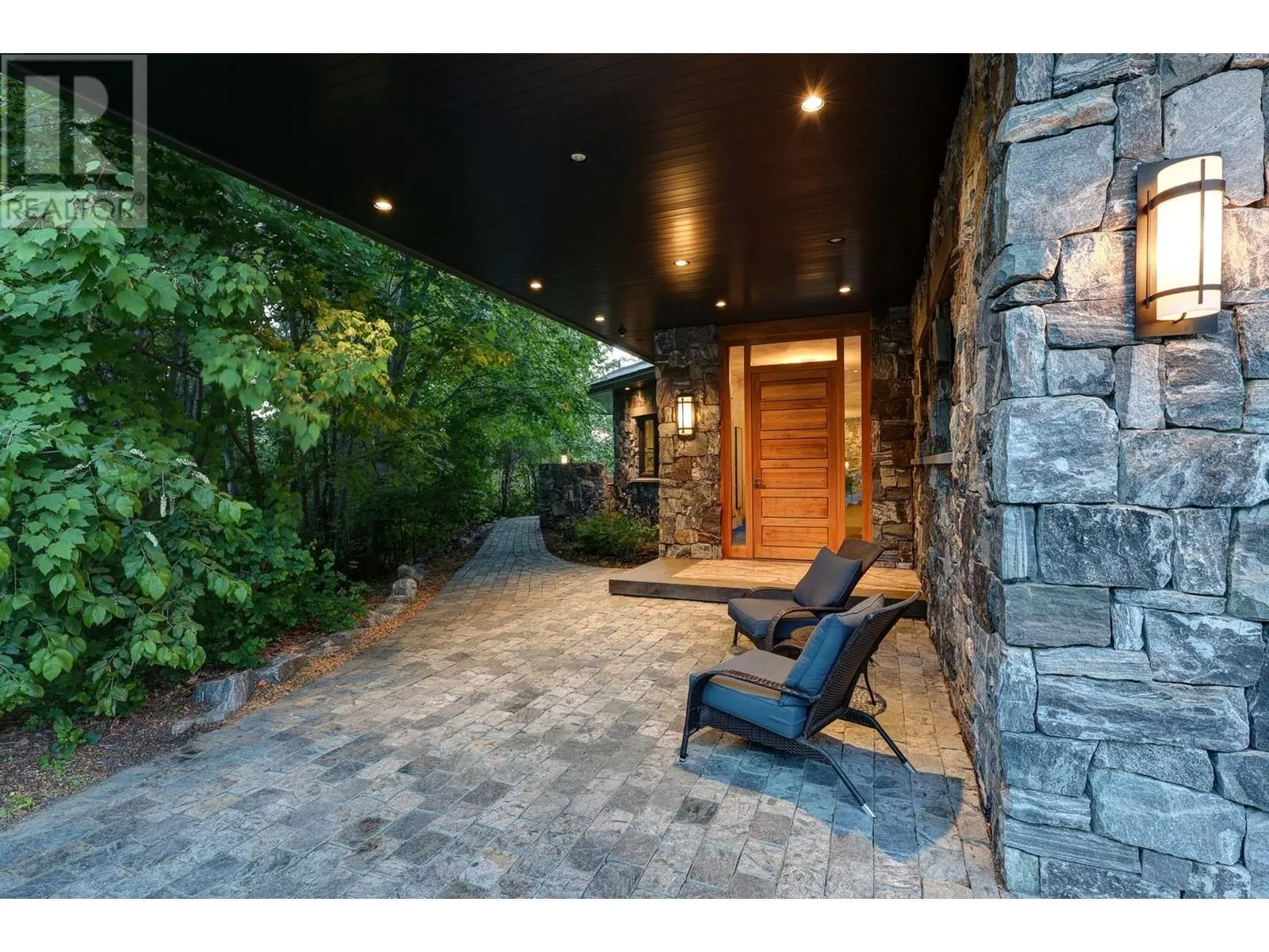 5308 Lakeshore Road