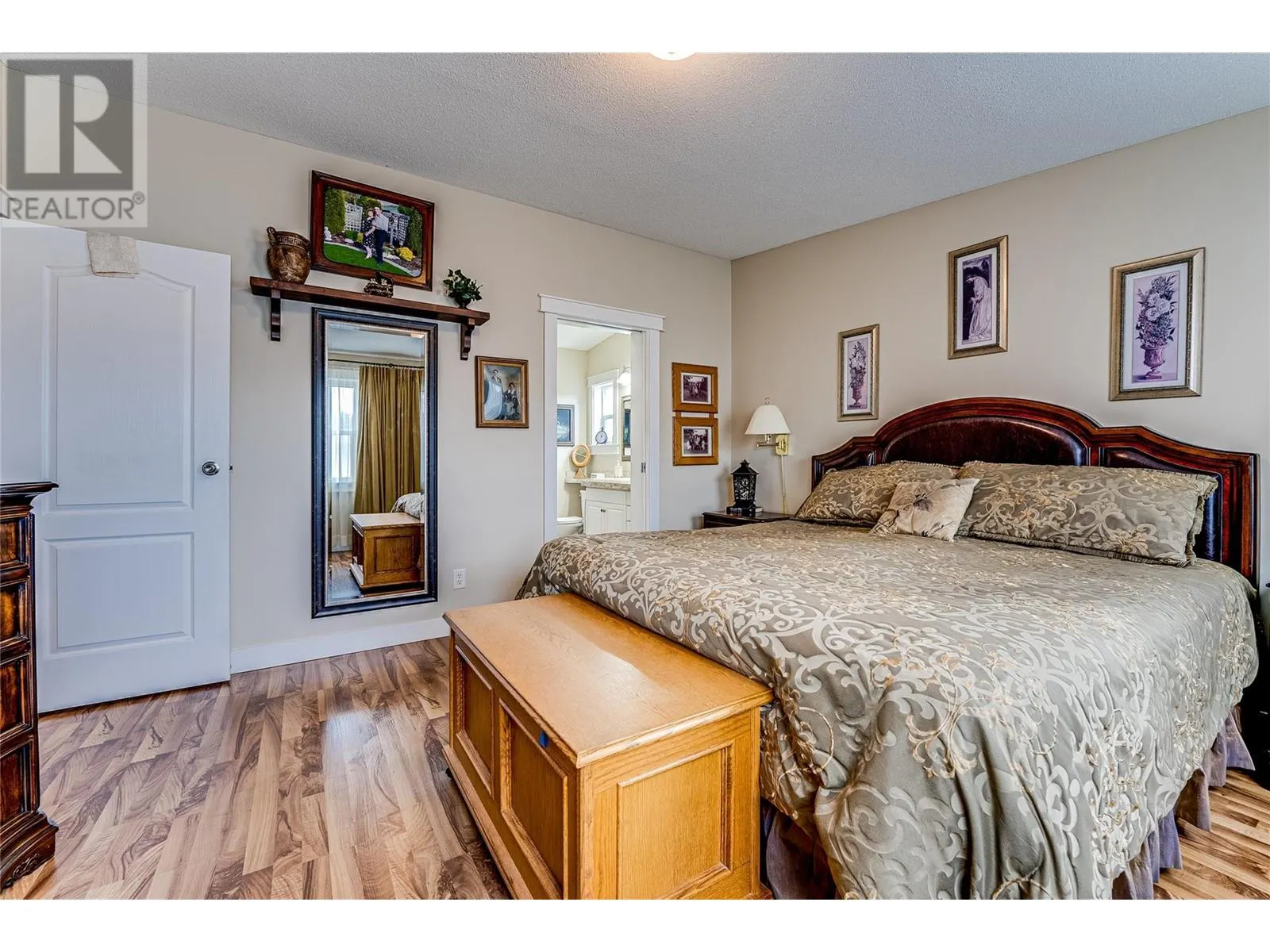 2727 Lakeshore Road Unit# 105