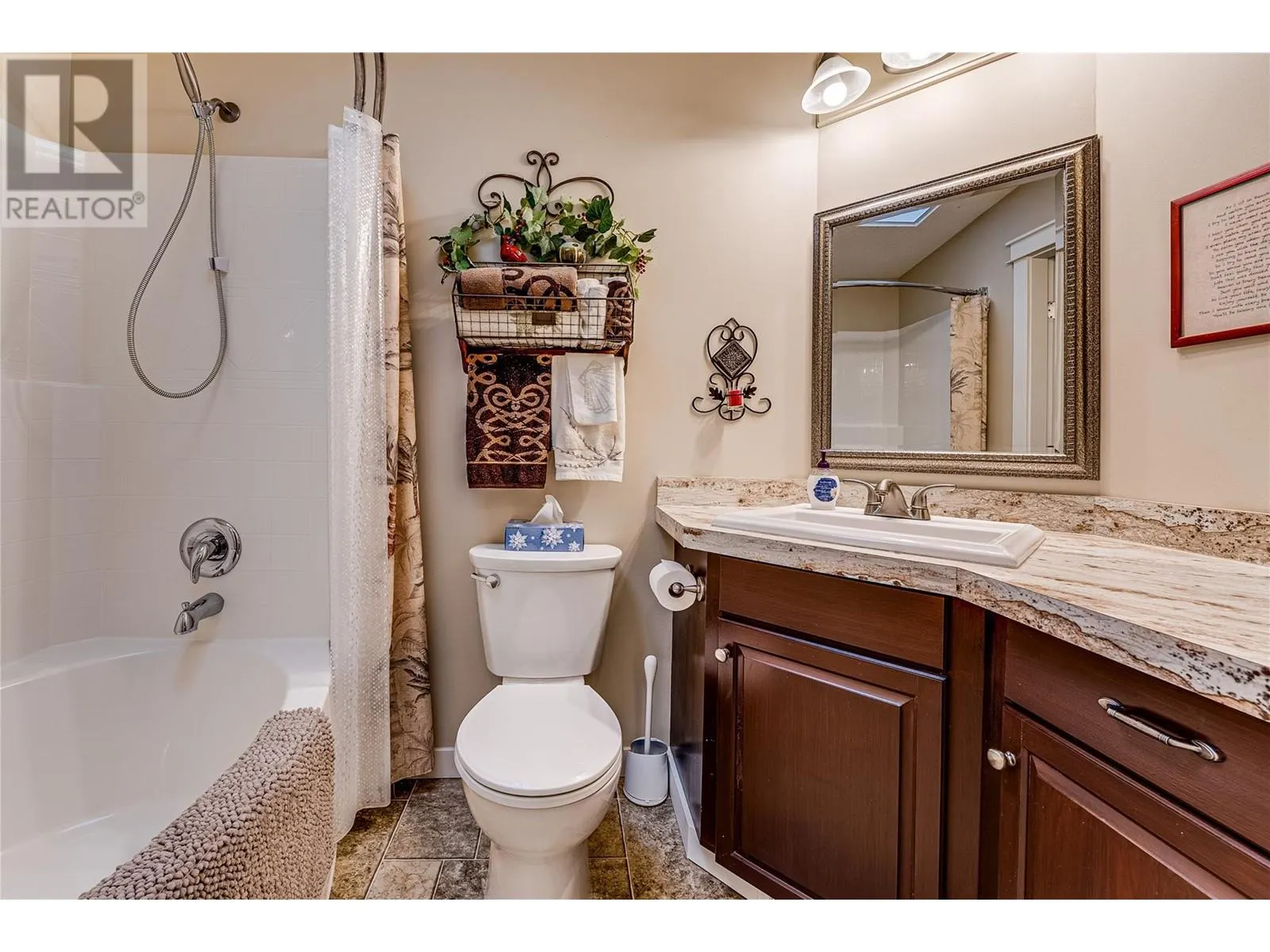 2727 Lakeshore Road Unit# 105