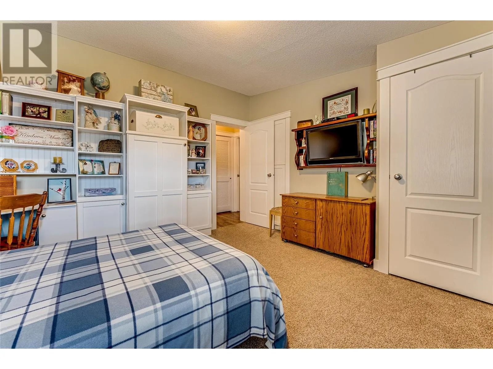 2727 Lakeshore Road Unit# 105