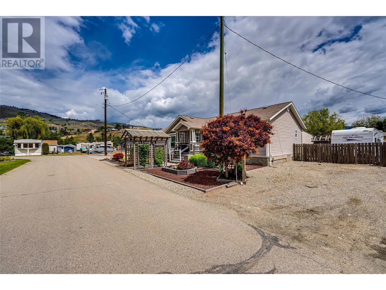 2727 Lakeshore Road Unit# 105