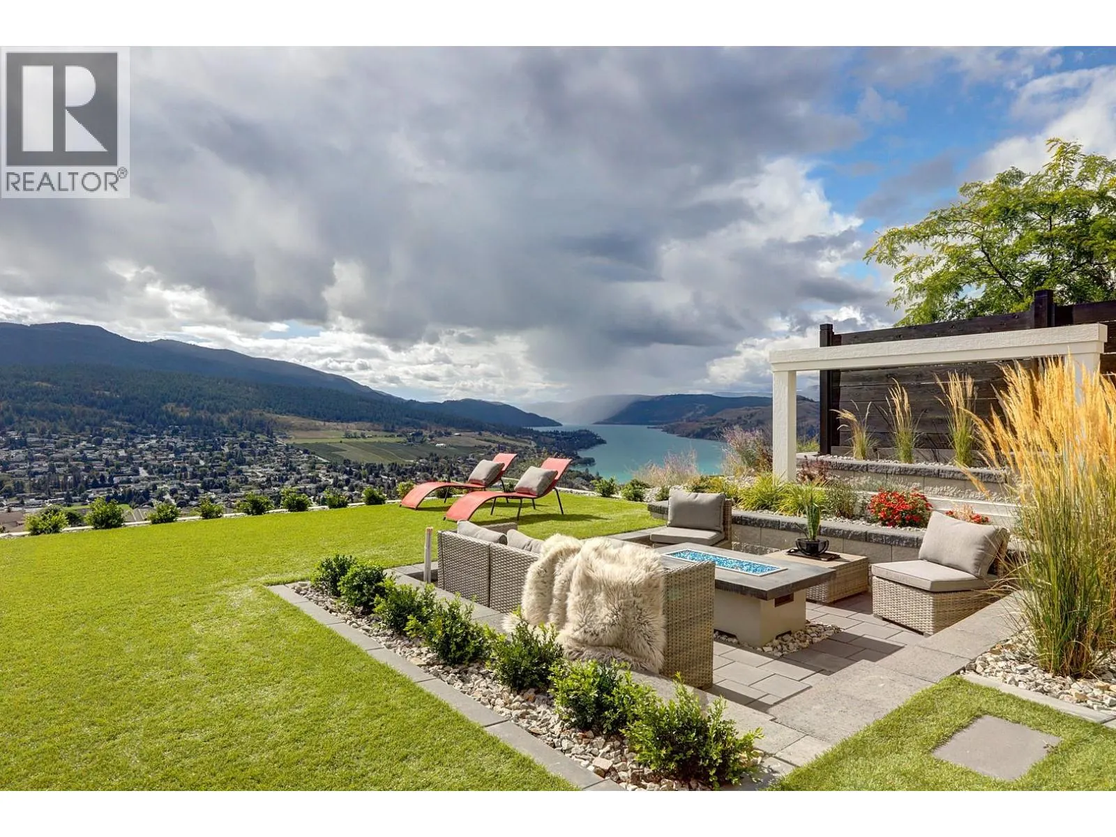 608 Mt Ida Crescent