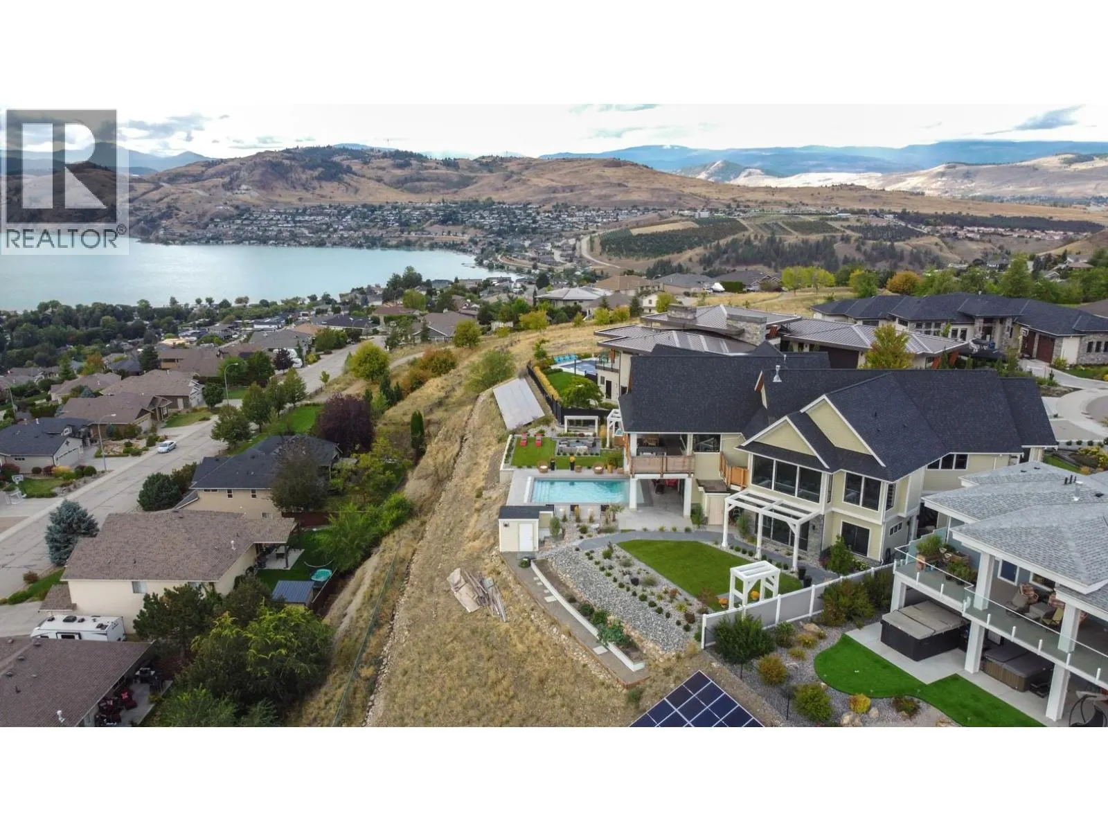 608 Mt Ida Crescent