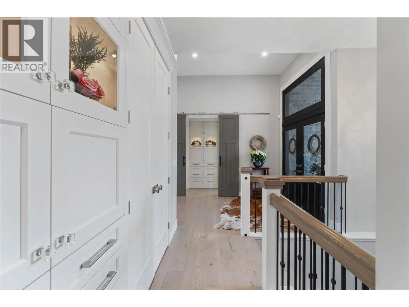 608 Mt Ida Crescent
