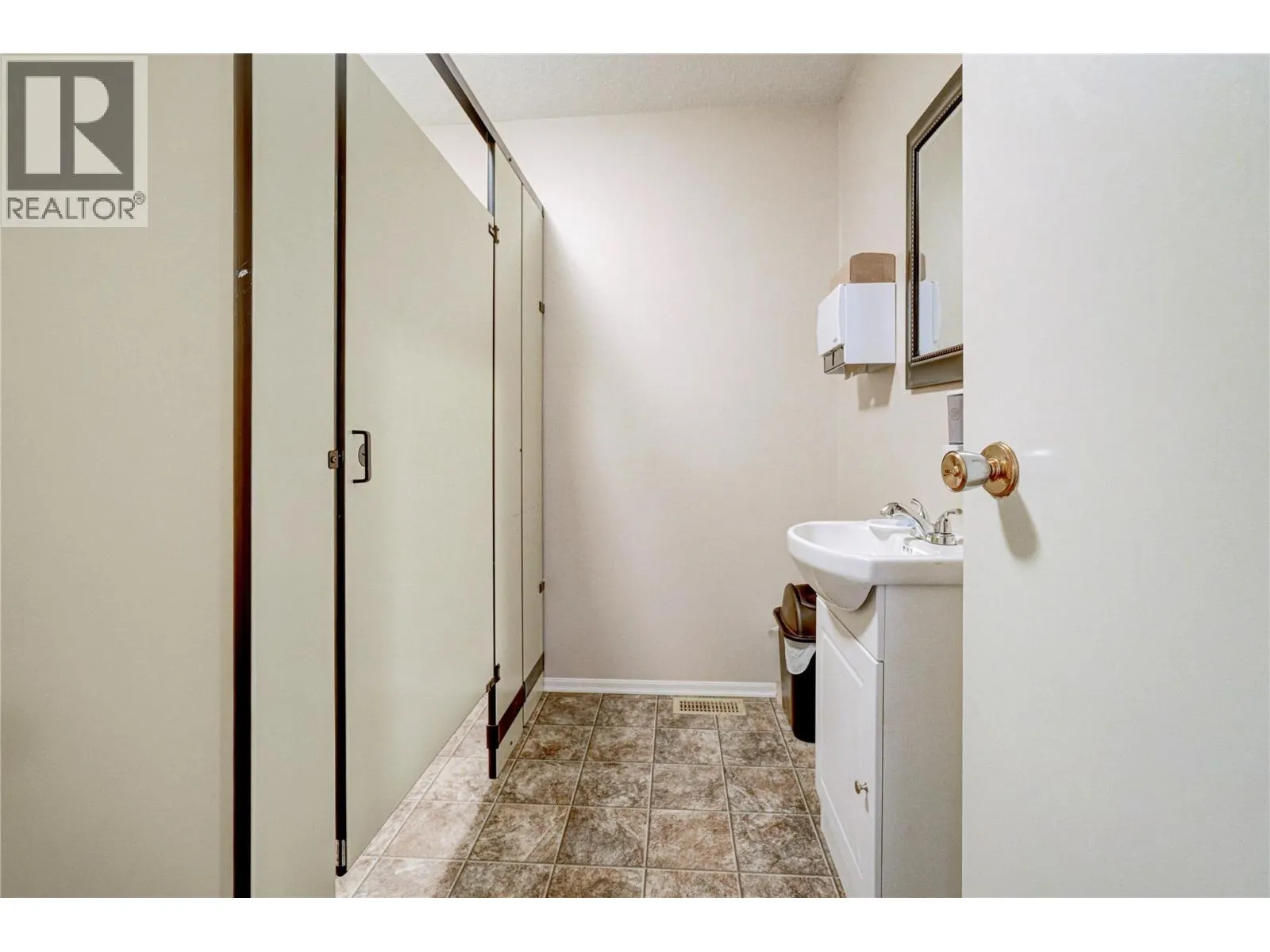 17017 SNOW Avenue Unit# 1
