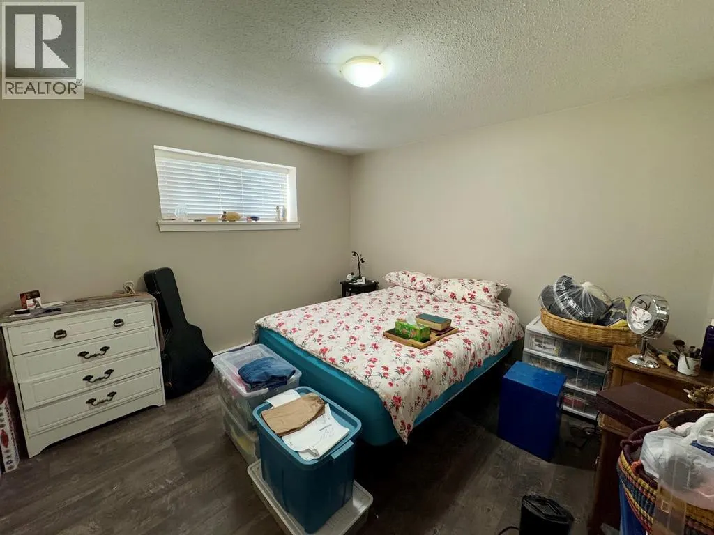 1323/1325 101 Avenue