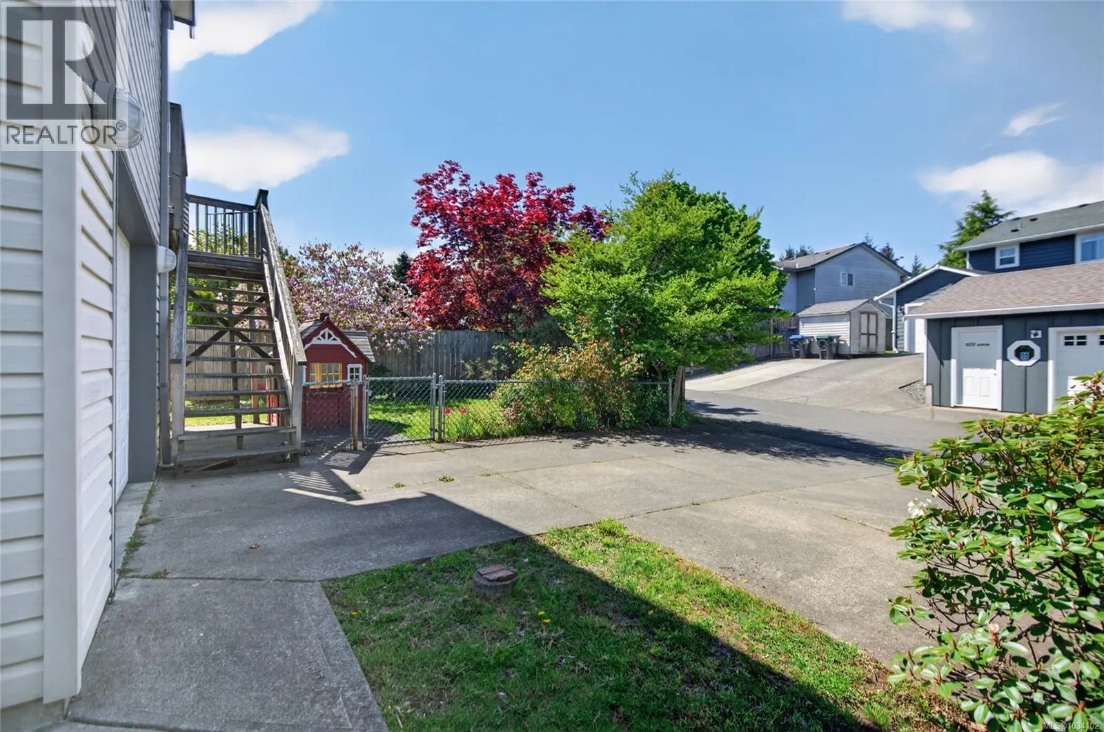 1270 Noel Ave