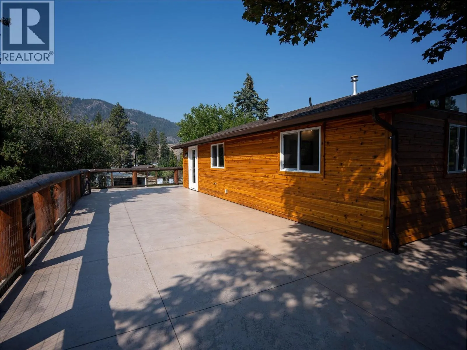 1205 Maple Street