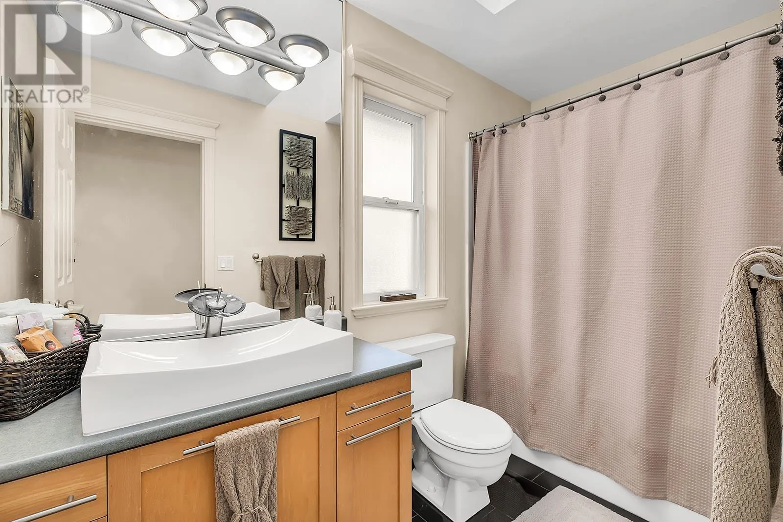 1620 Mission Hill Road