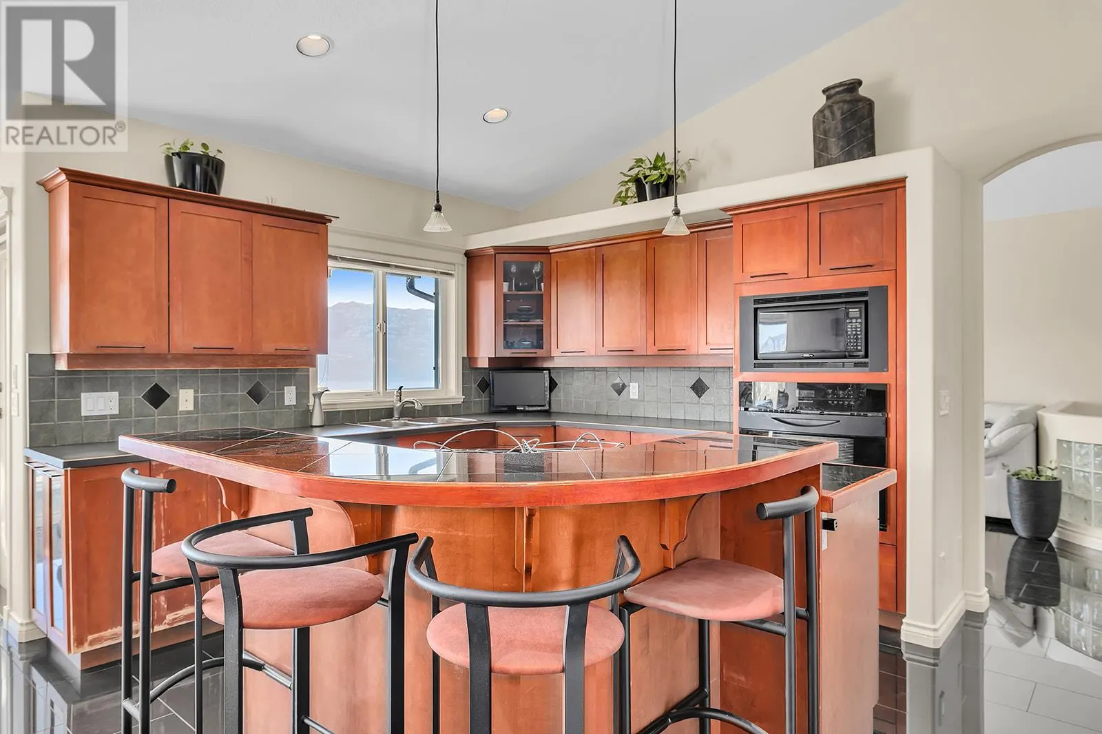 1620 Mission Hill Road