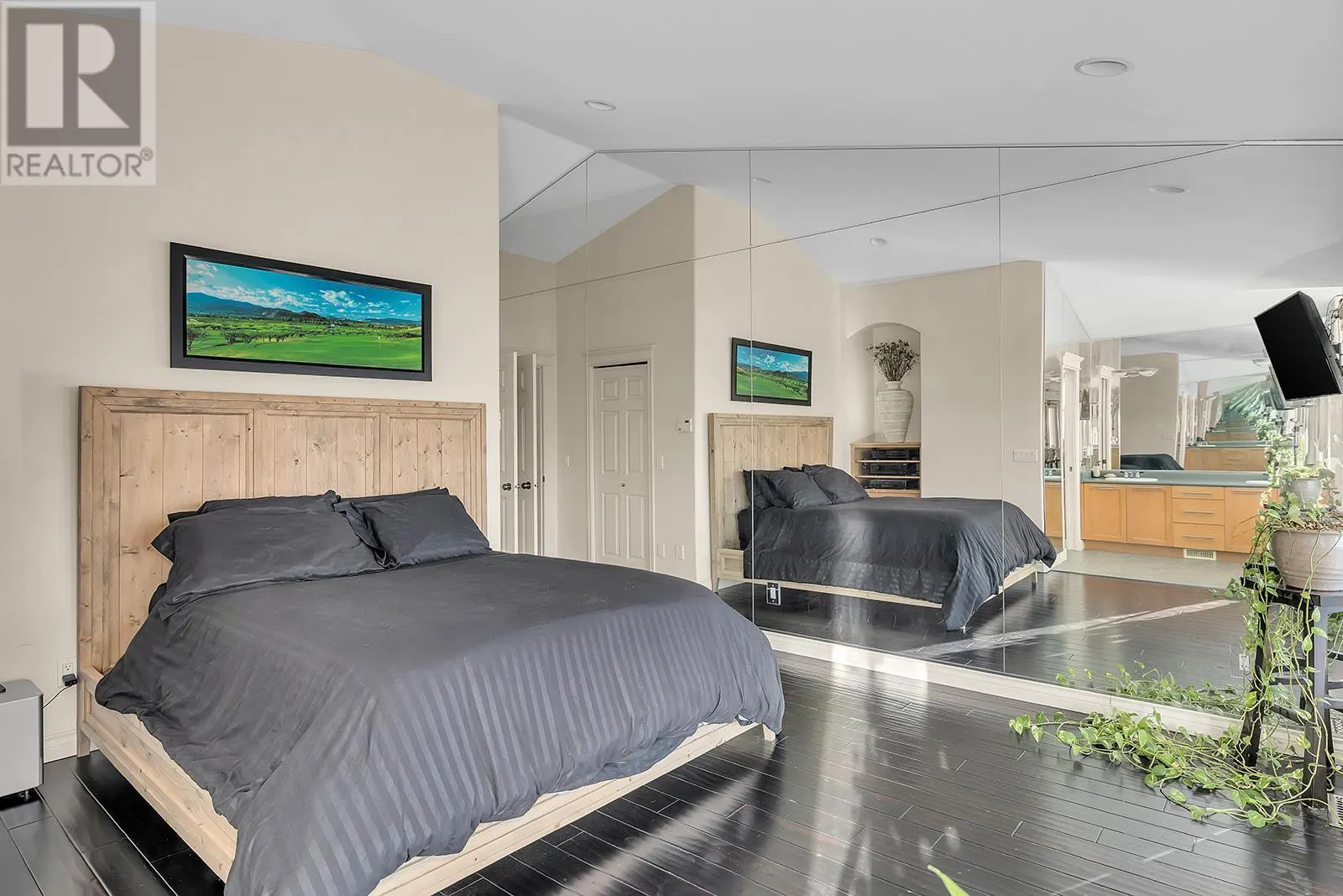 1620 Mission Hill Road