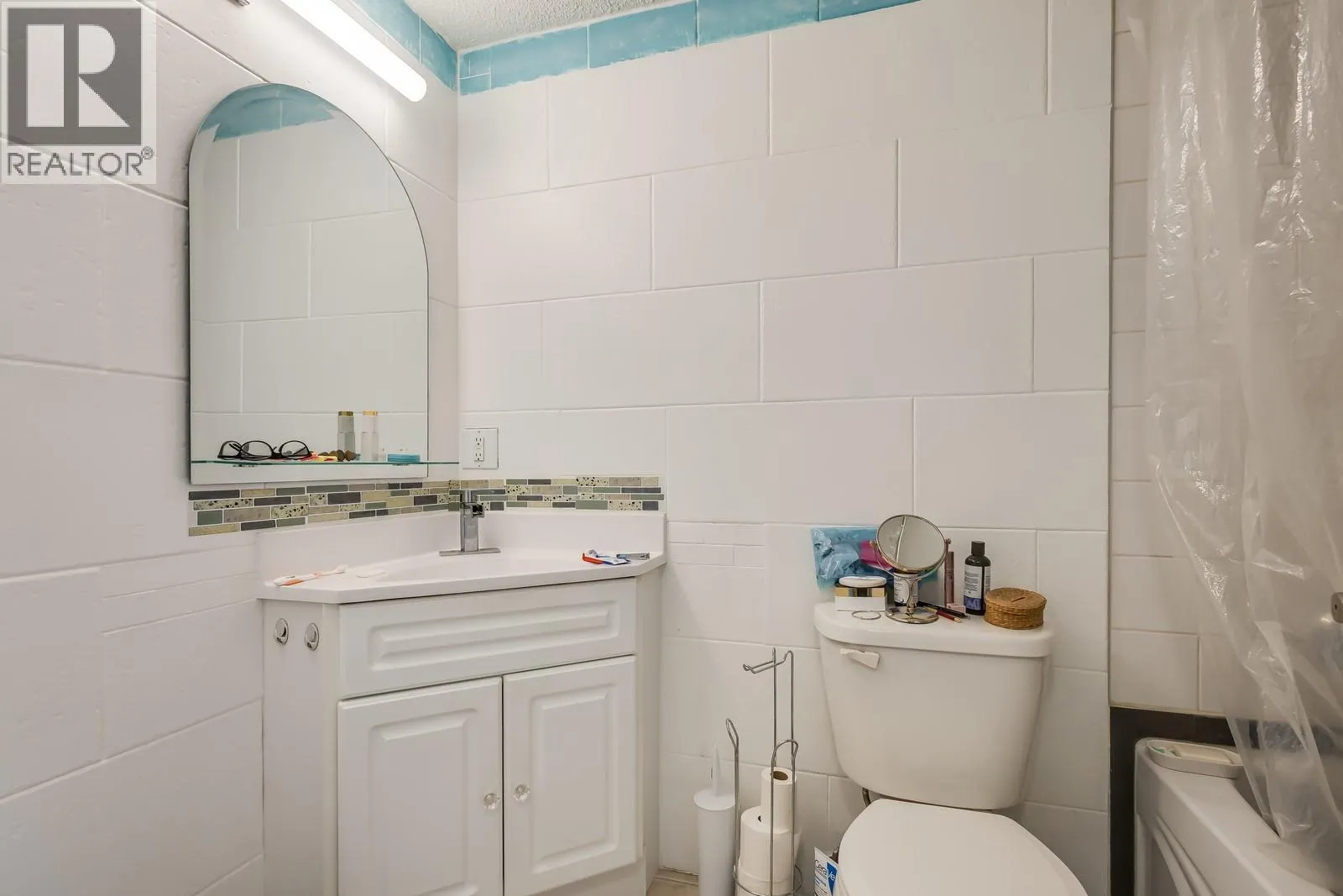 1860 Richter Street Unit# 204
