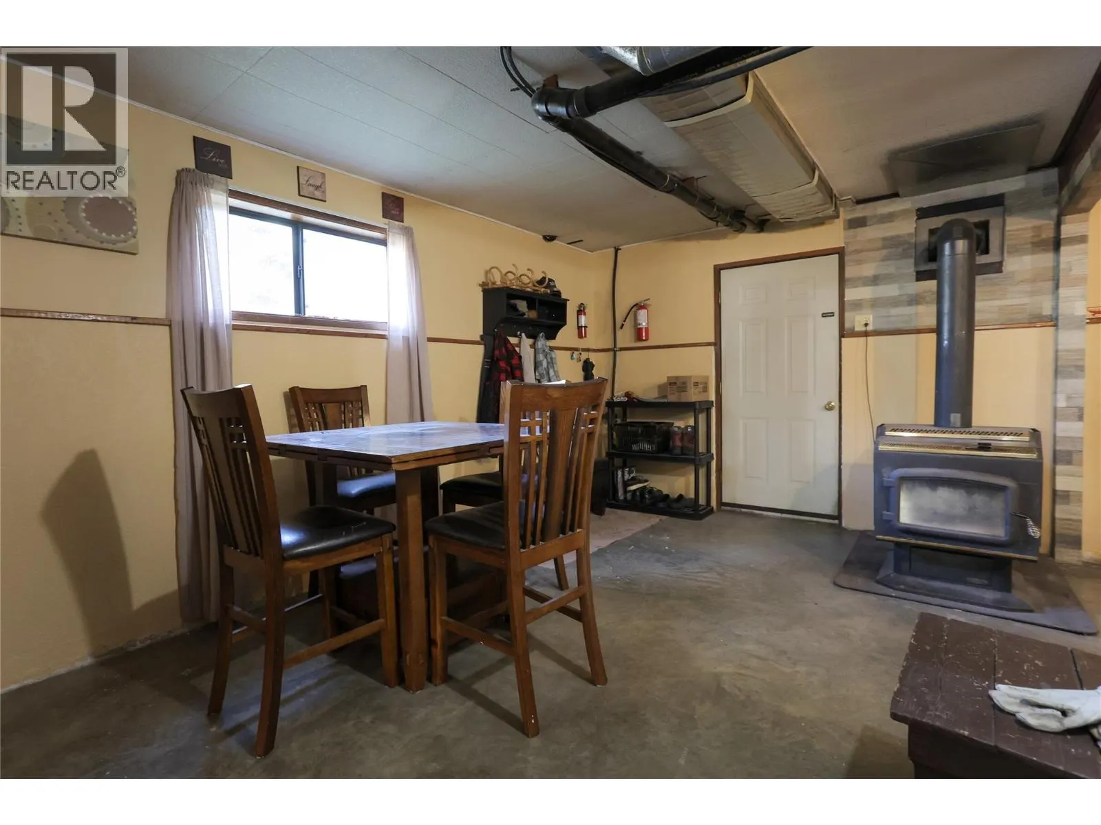 4366 Poplar Ridge Crescent
