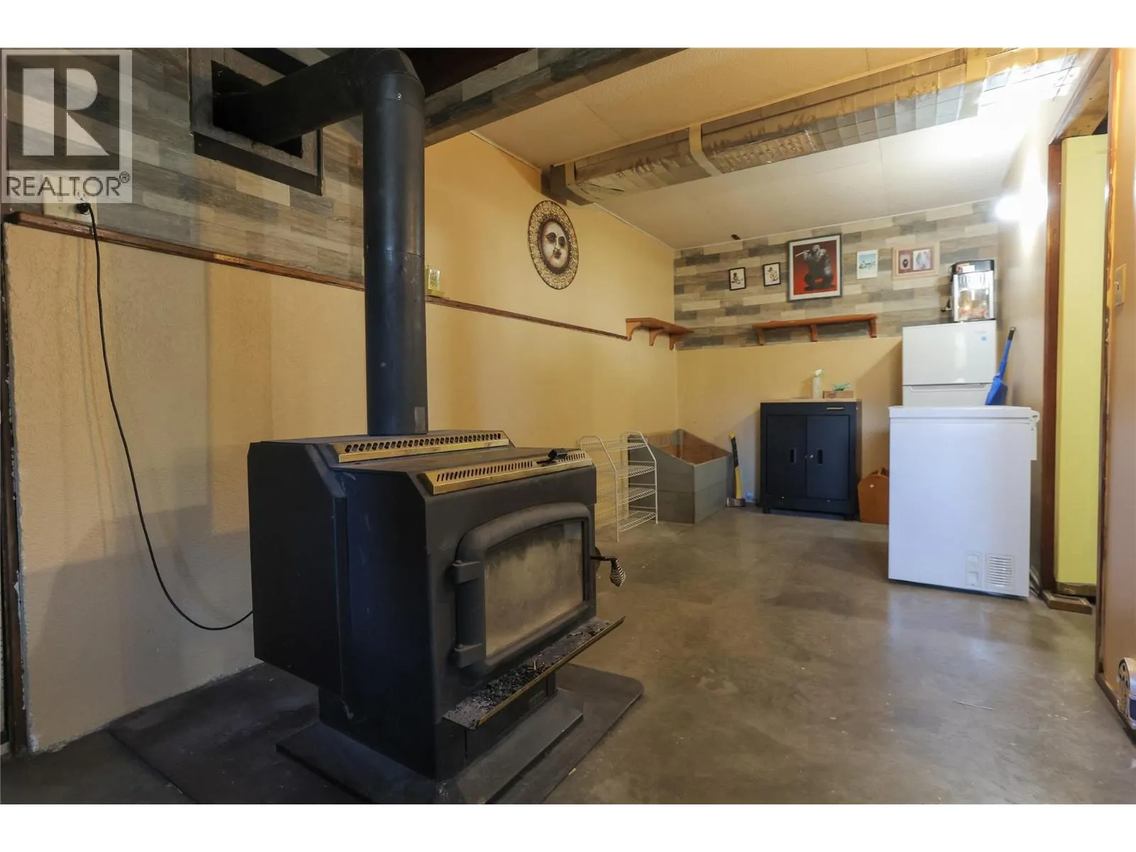 4366 Poplar Ridge Crescent