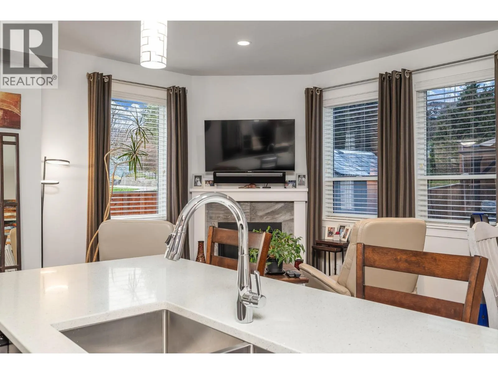173 Salmon Arm Drive Unit# 102