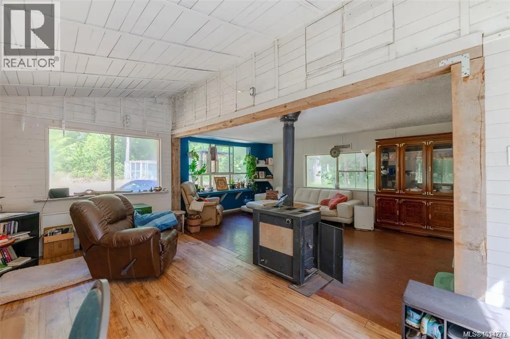 300 Oakdowne Rd