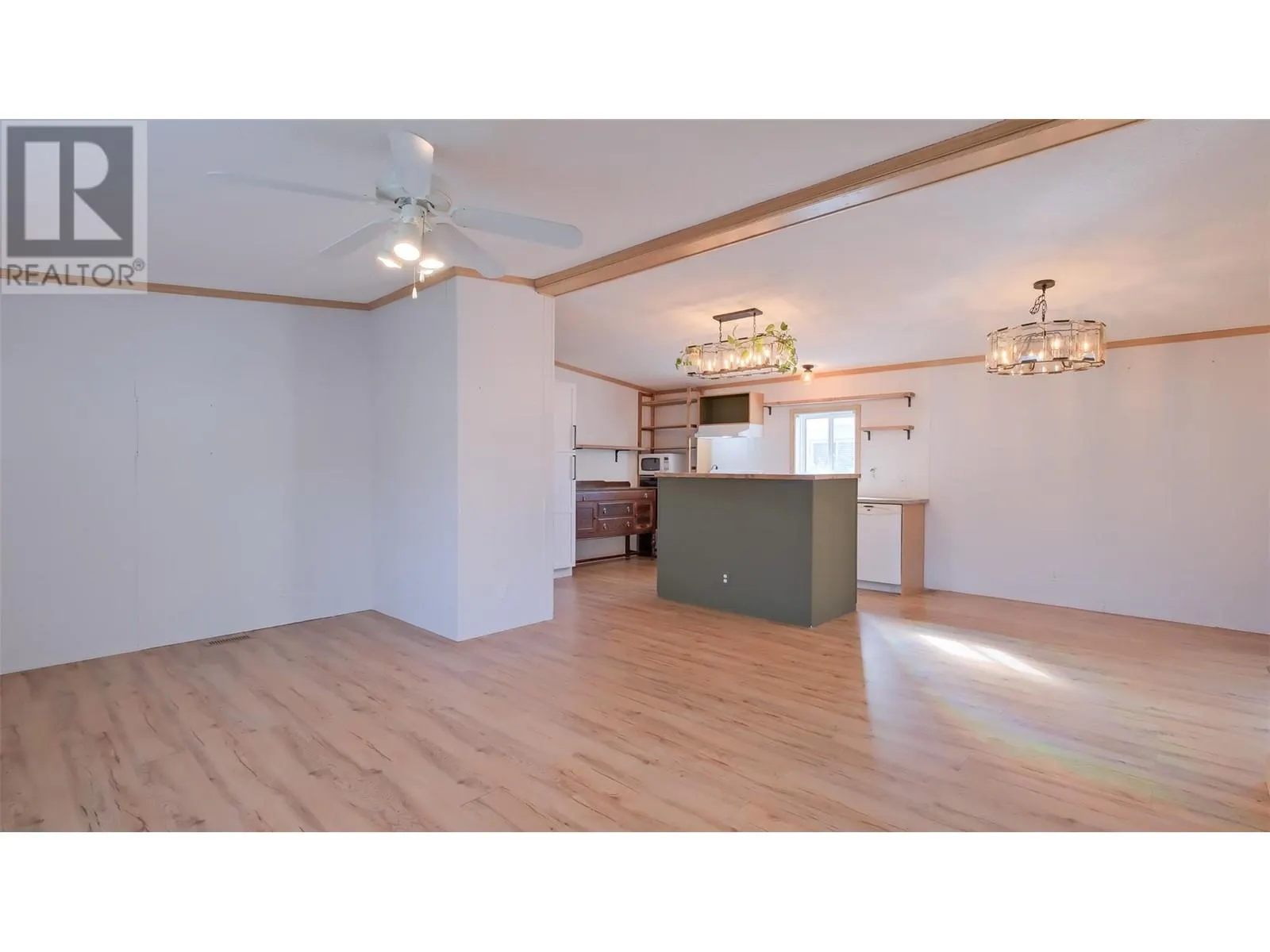 2035 Boucherie Road Unit# 116