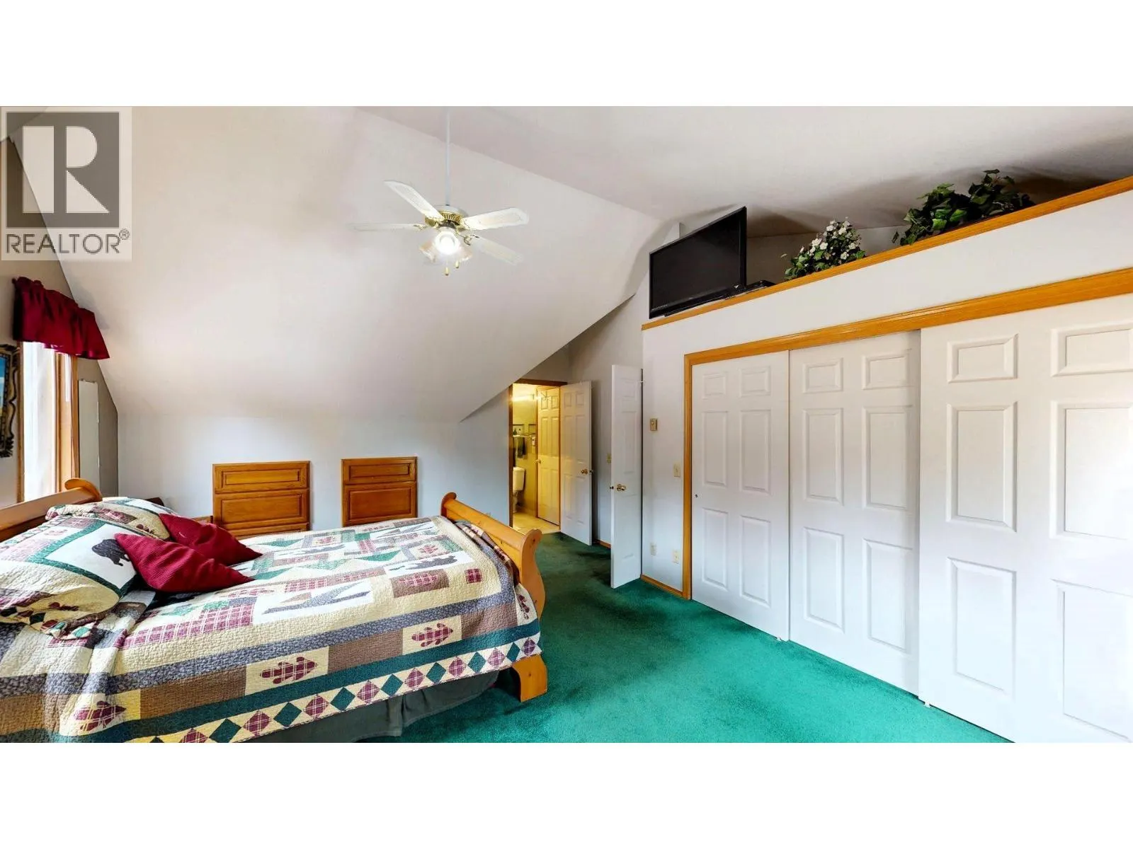 7319 Glacier Drive