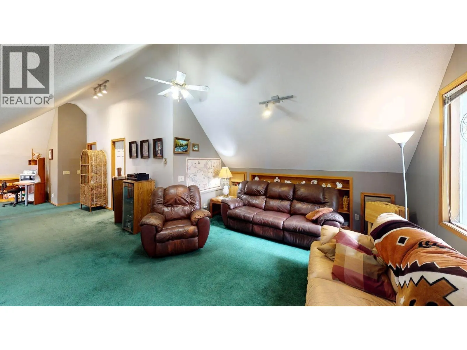7319 Glacier Drive