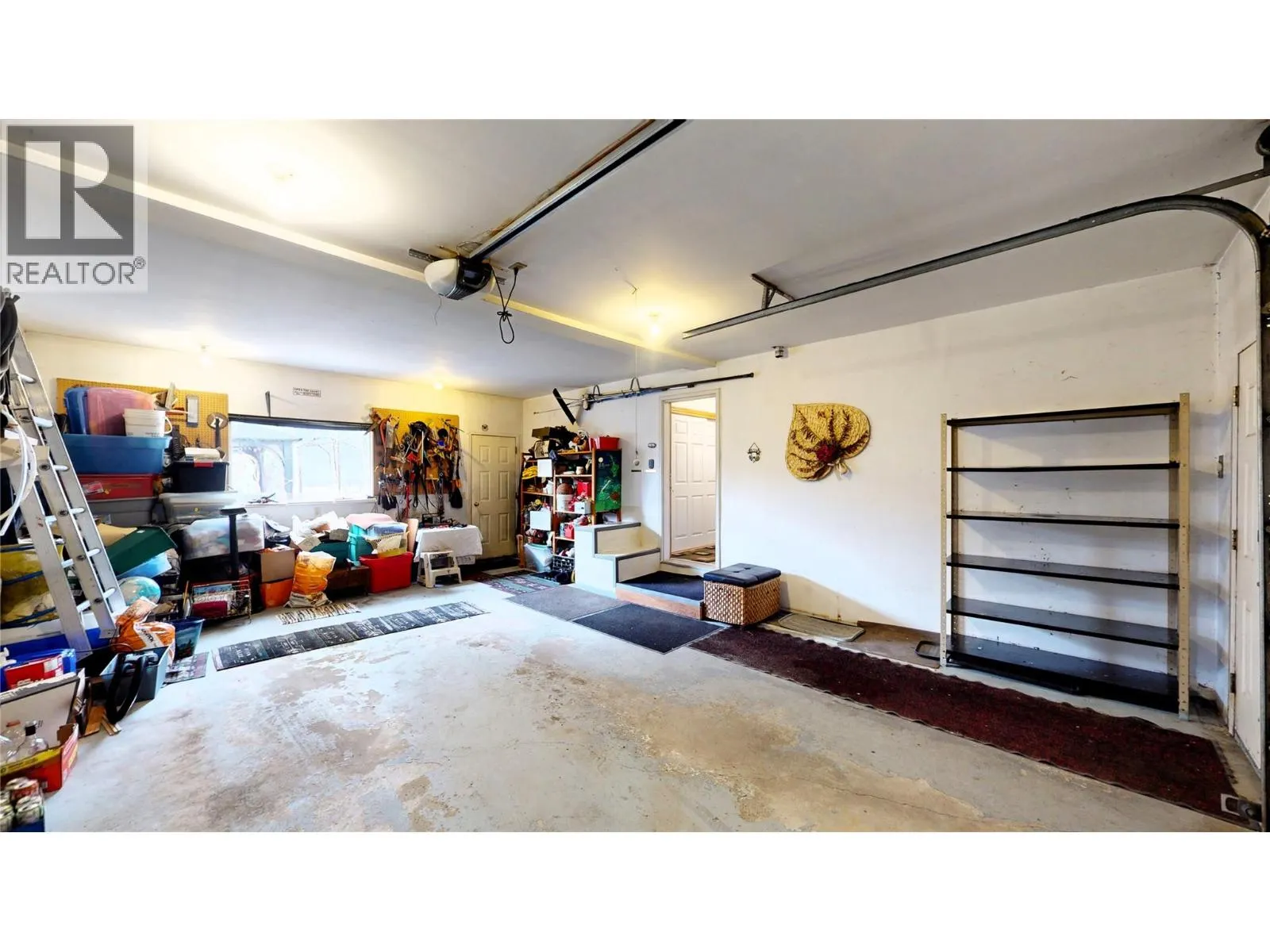 7319 Glacier Drive