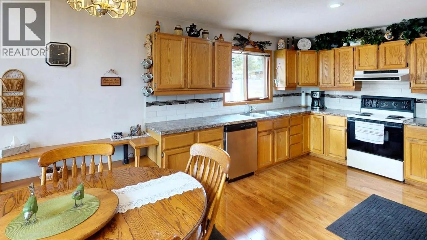 7319 Glacier Drive