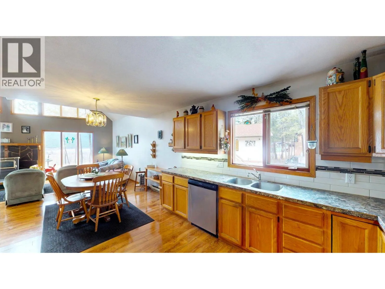 7319 Glacier Drive