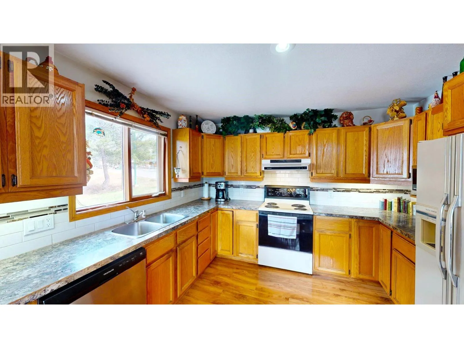 7319 Glacier Drive