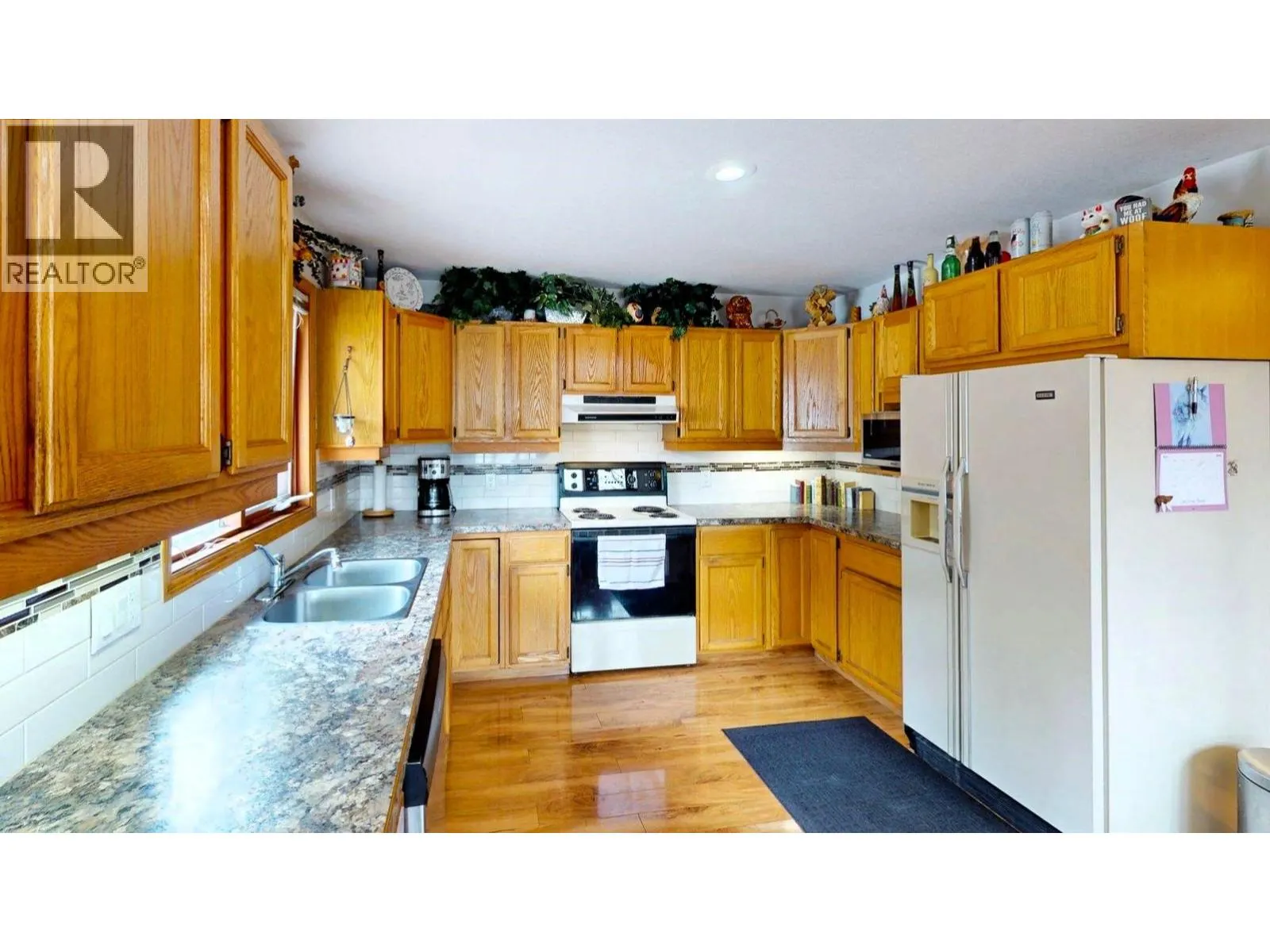 7319 Glacier Drive