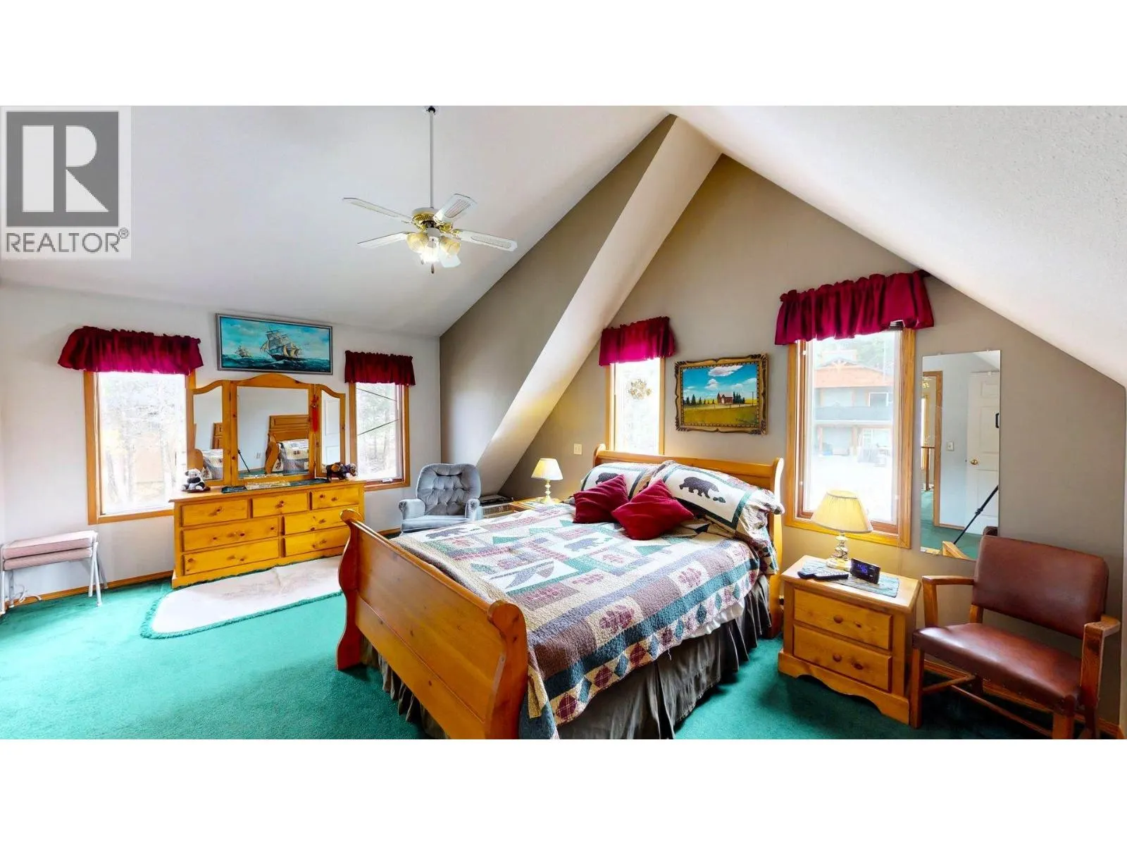 7319 Glacier Drive