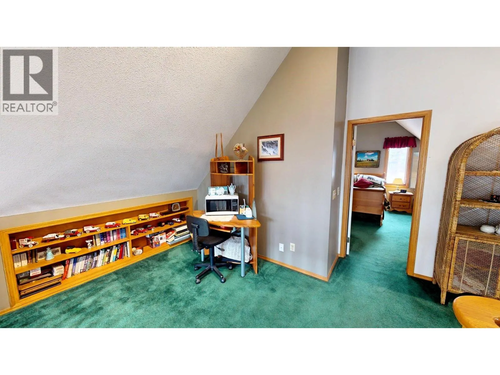 7319 Glacier Drive
