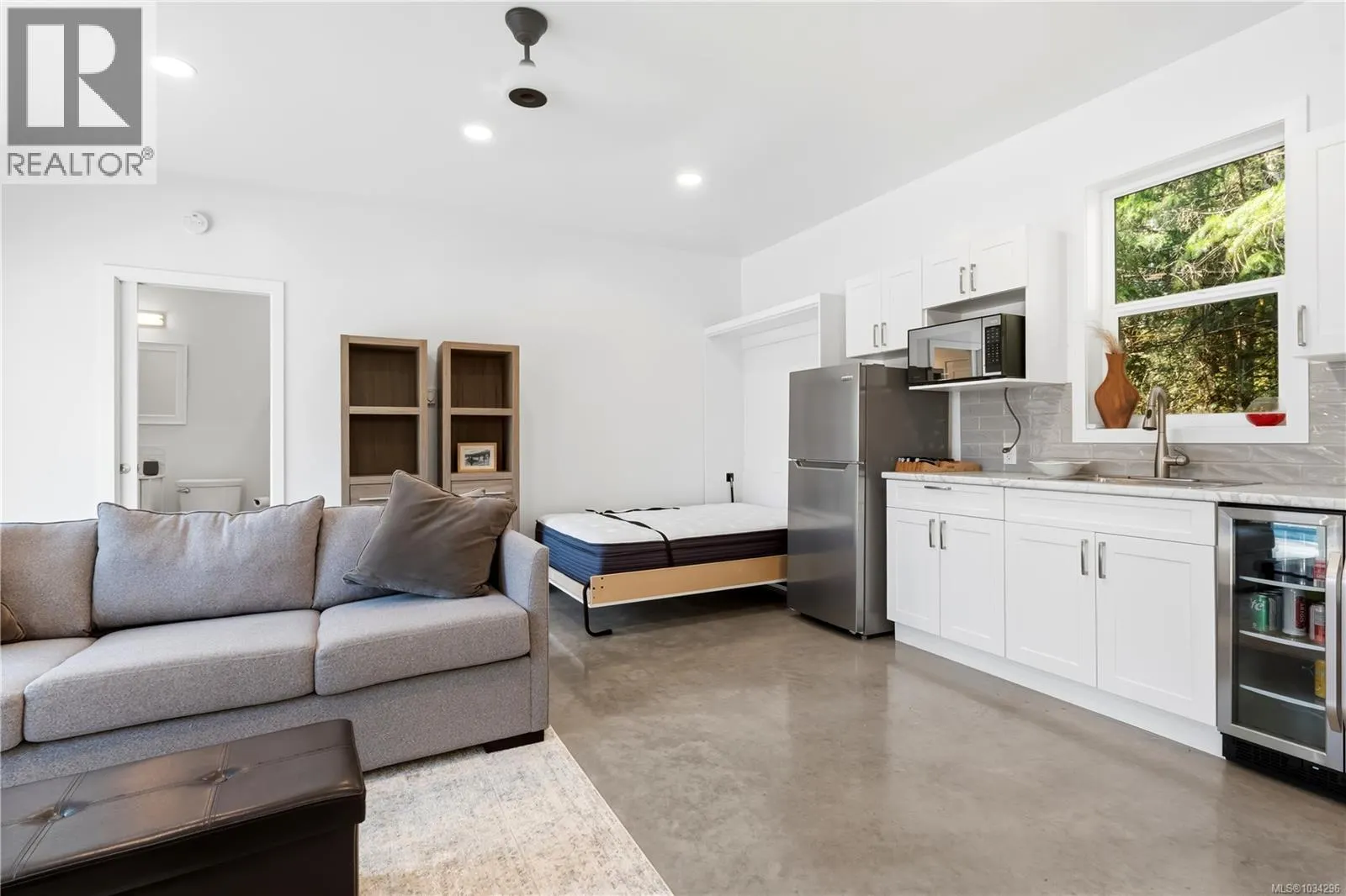 5070 Katherine Dr