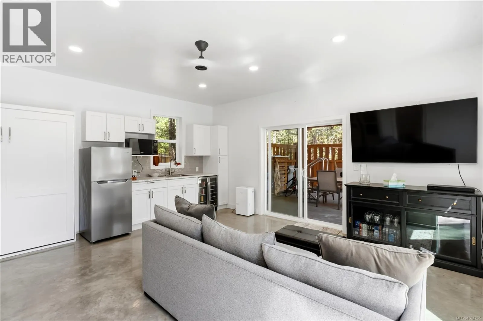 5070 Katherine Dr