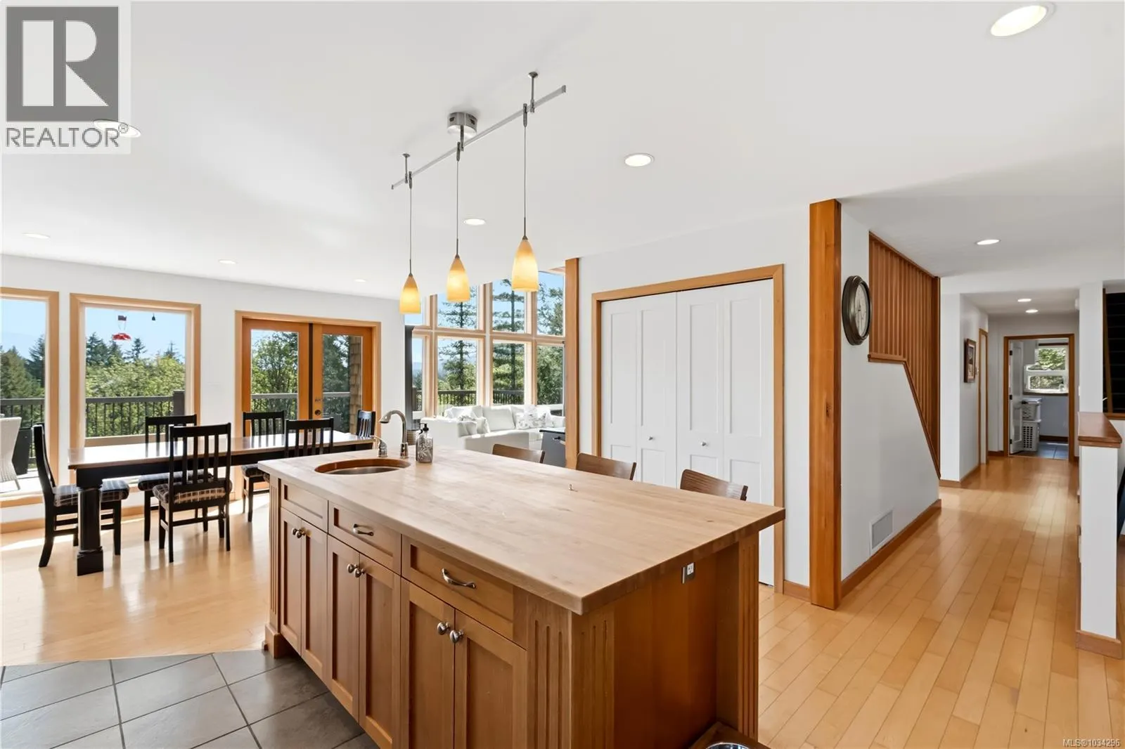 5070 Katherine Dr