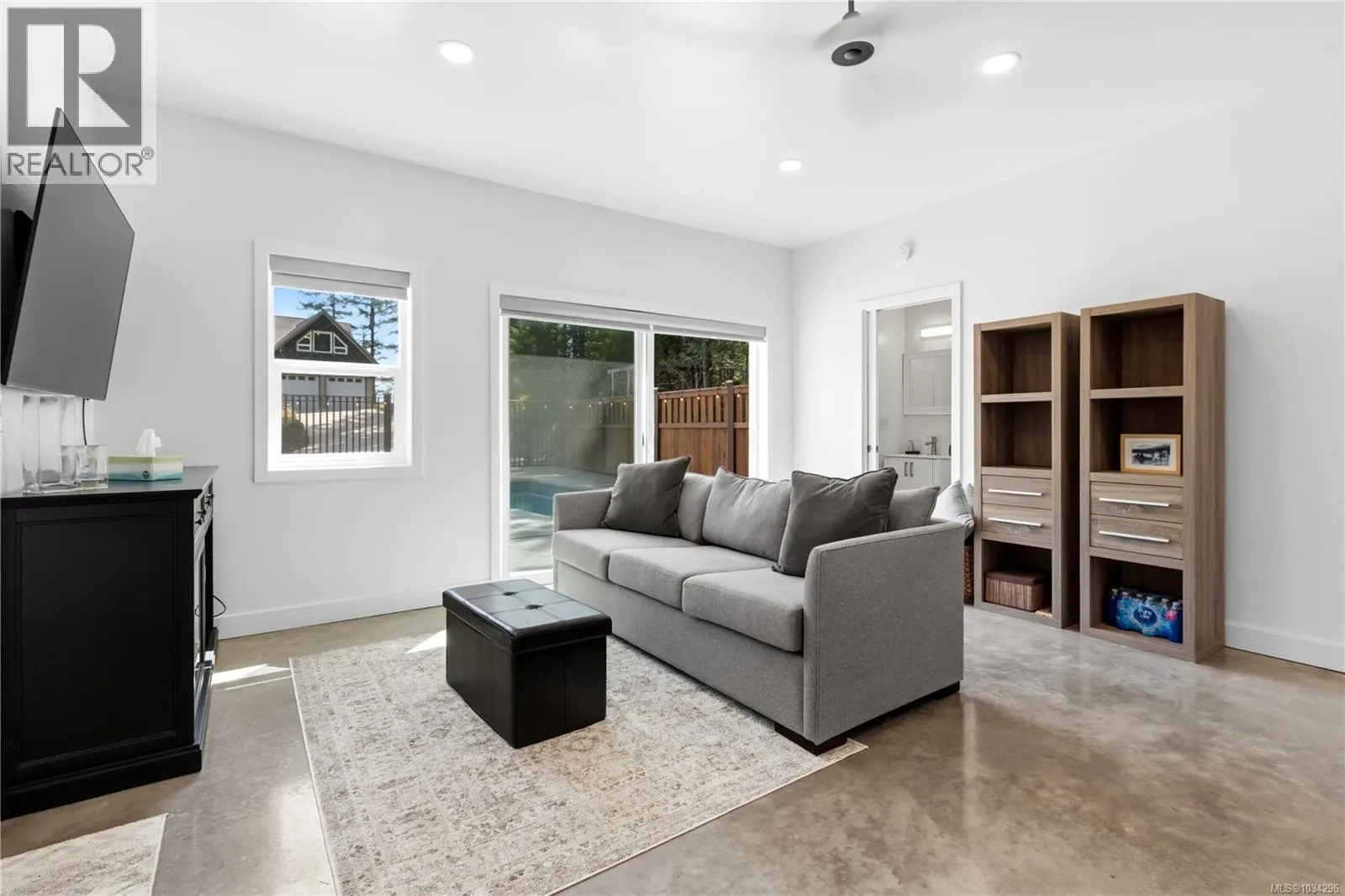 5070 Katherine Dr