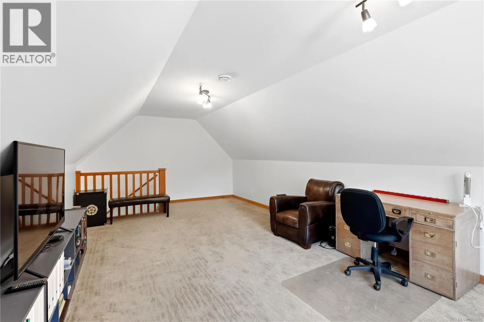 5070 Katherine Dr