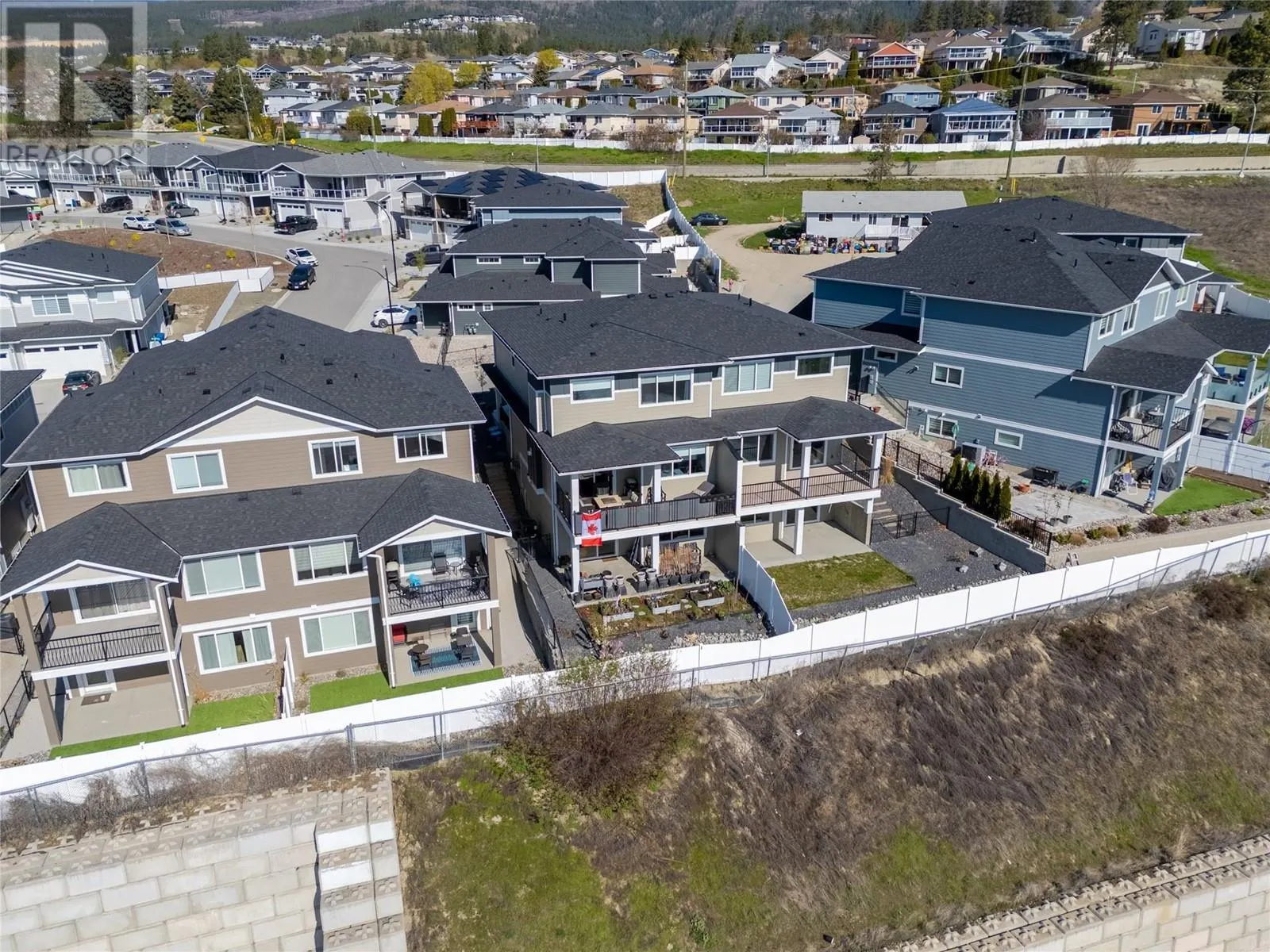2353 Hawks Boulevard