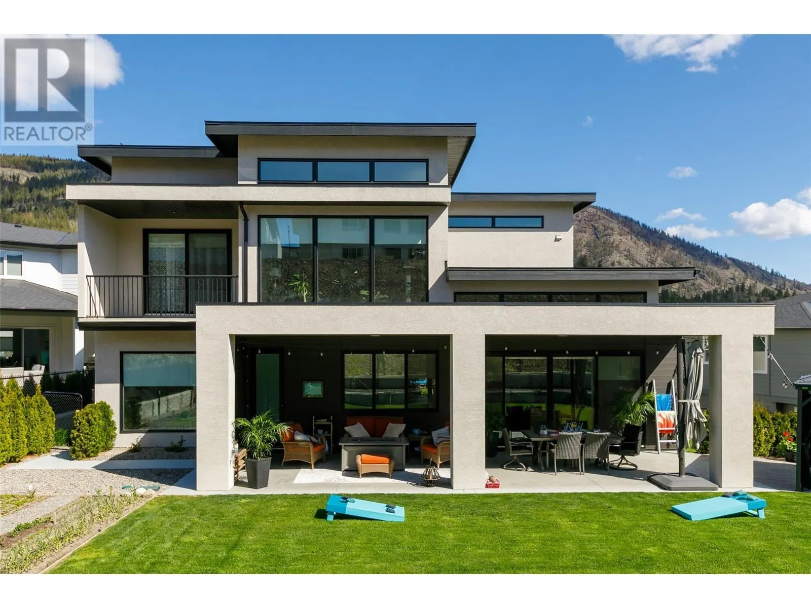 2759 Canyon Crest Drive