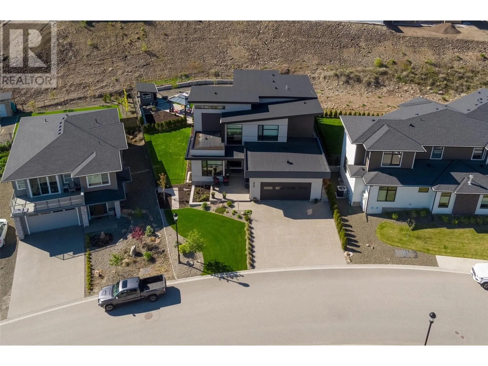 2759 Canyon Crest Drive