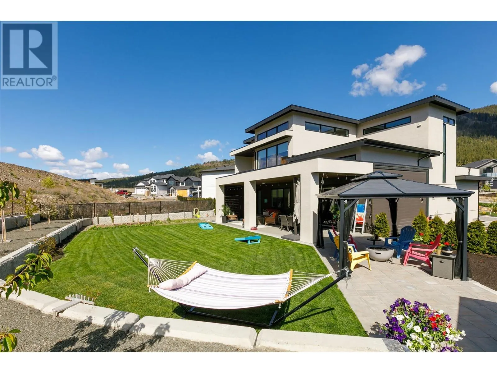 2759 Canyon Crest Drive