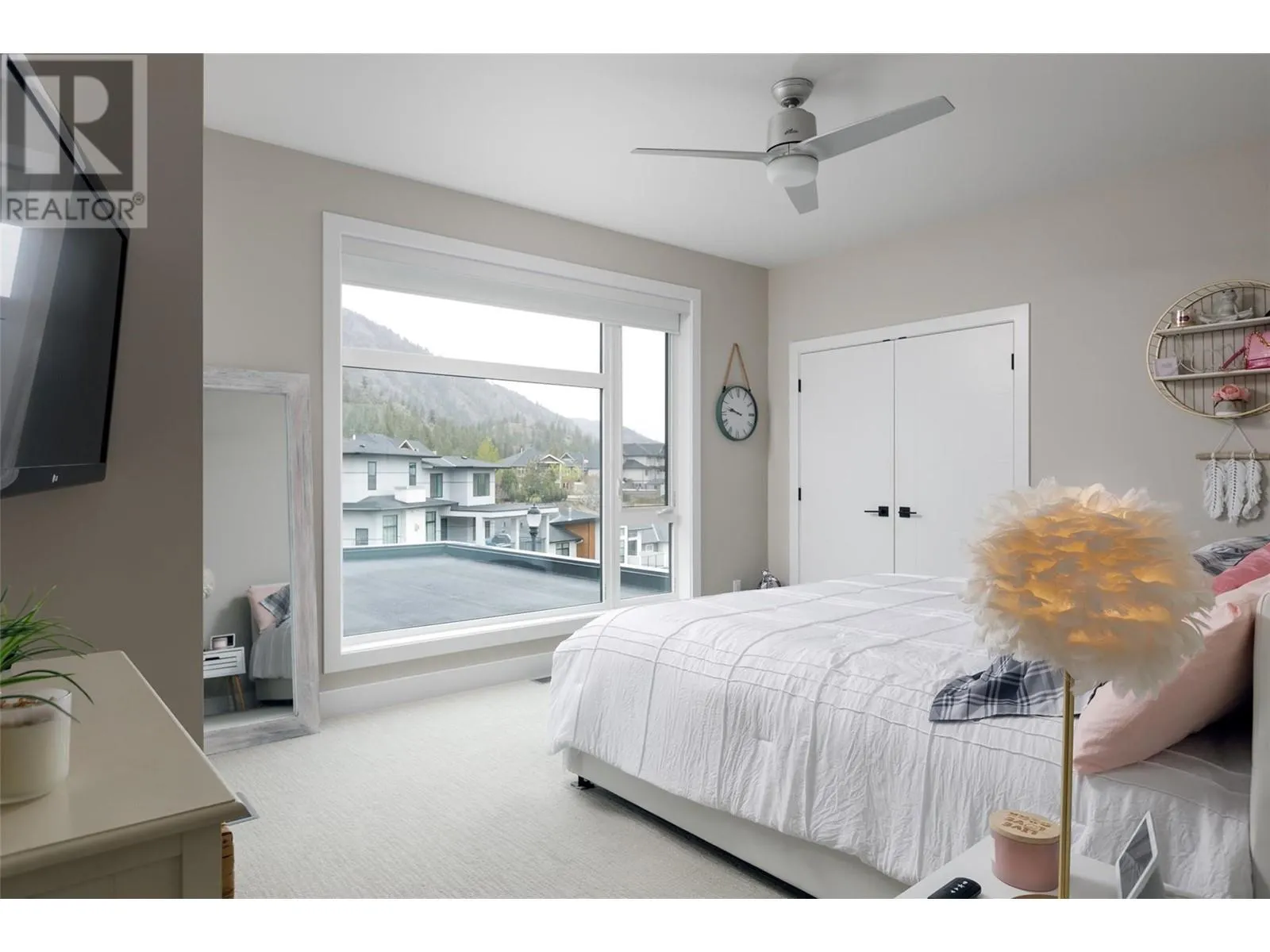2759 Canyon Crest Drive