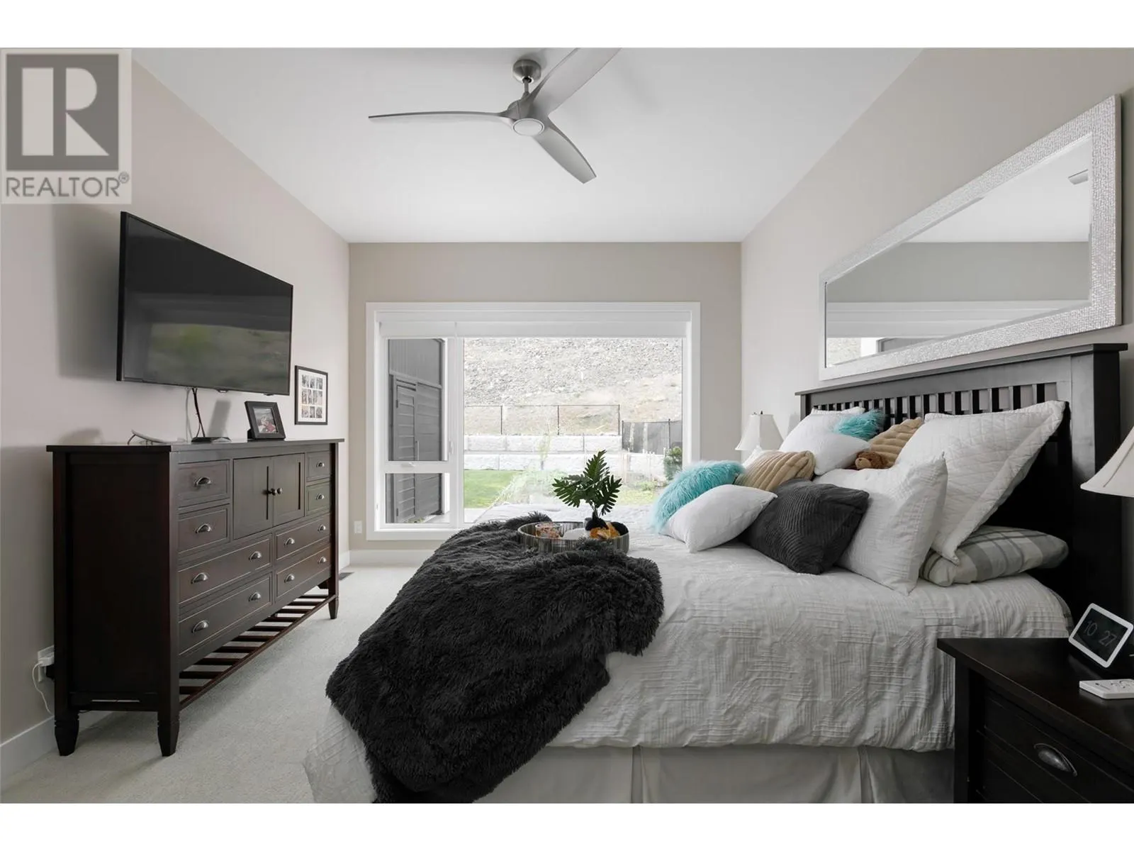 2759 Canyon Crest Drive