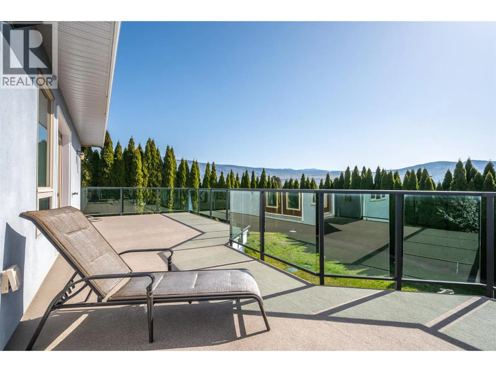 1095 Fairview Road