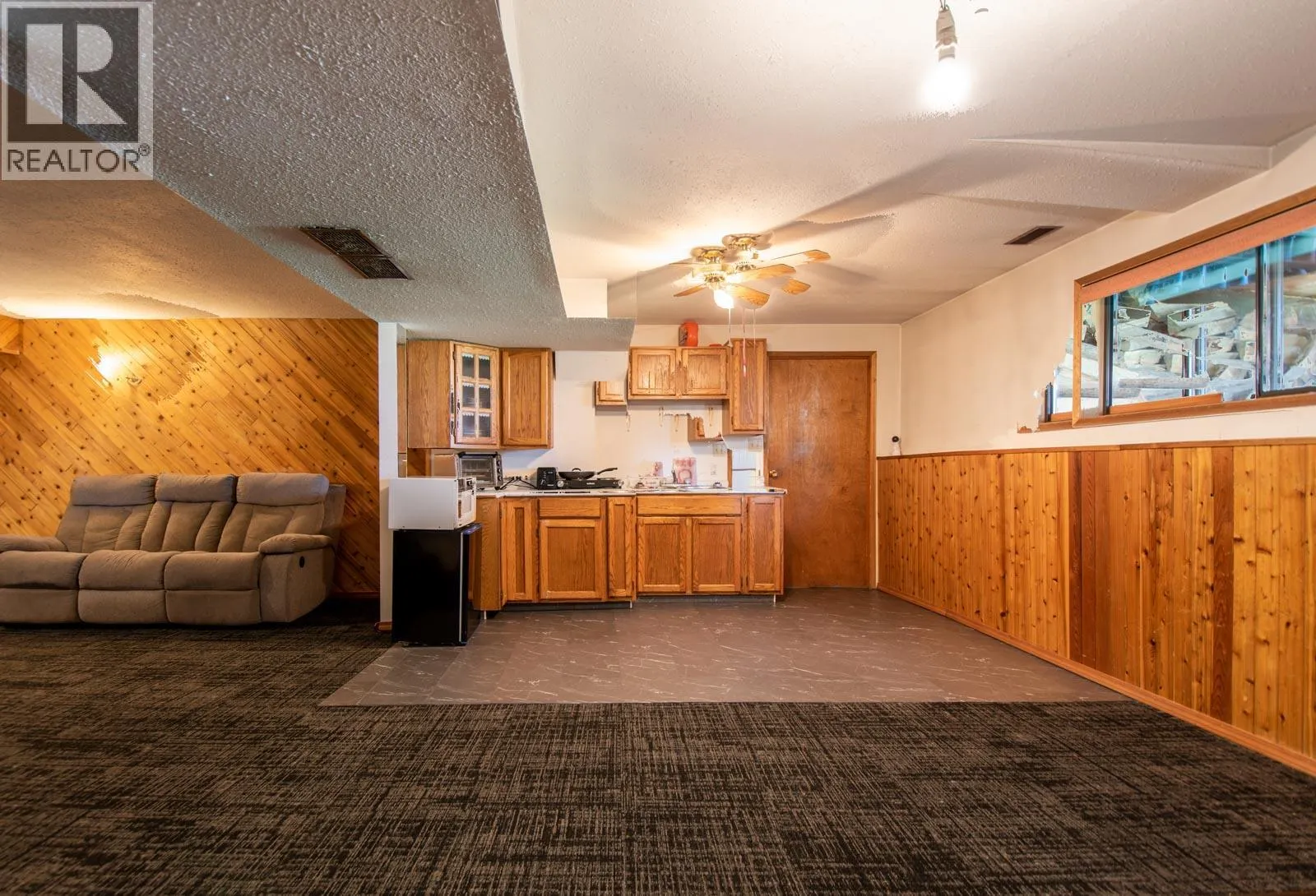 3402 Lockhart Drive