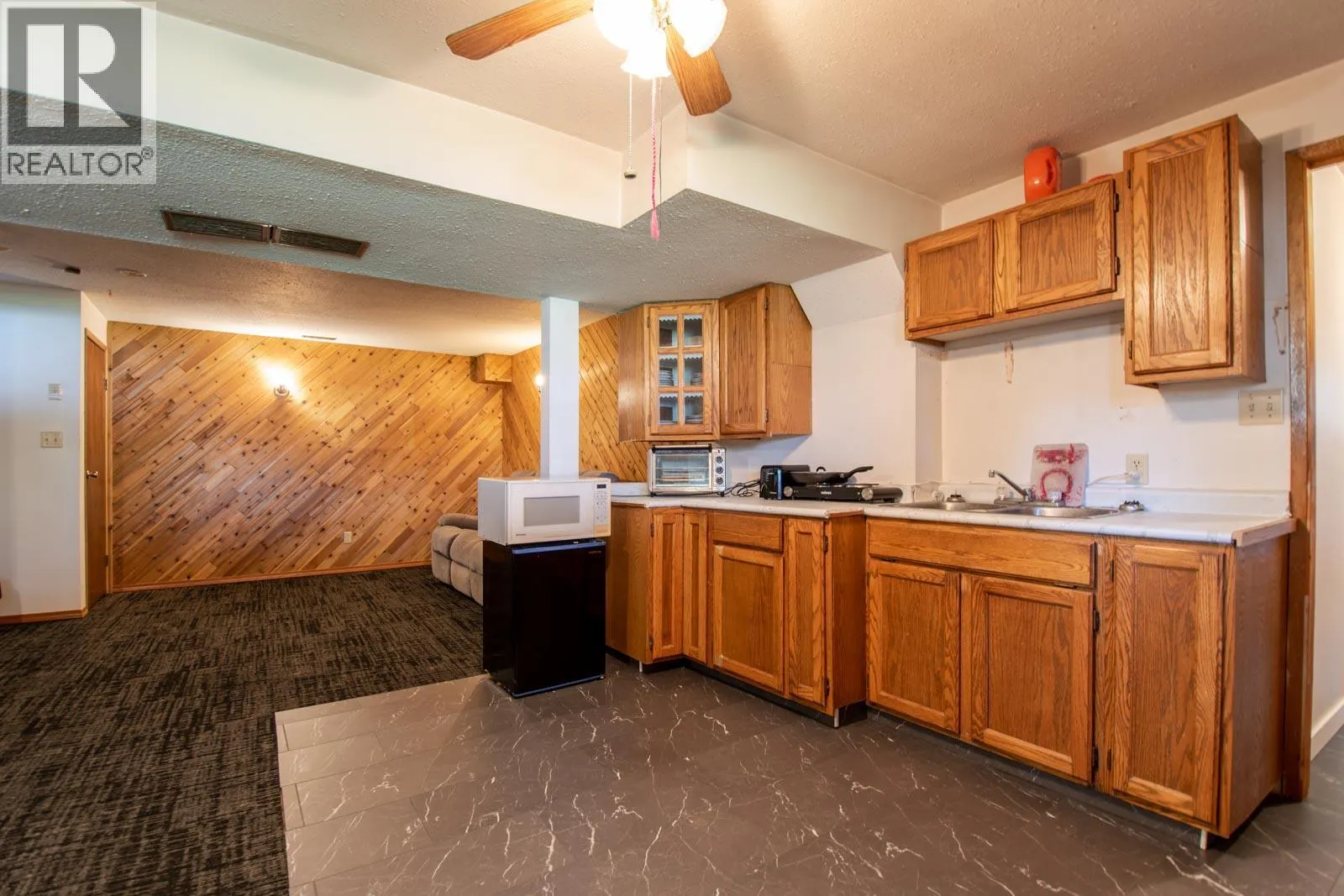 3402 Lockhart Drive
