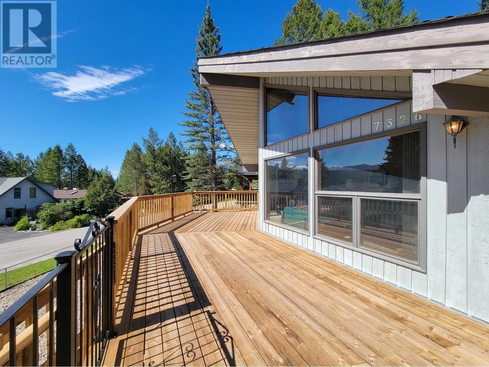 7326 GLACIER Drive