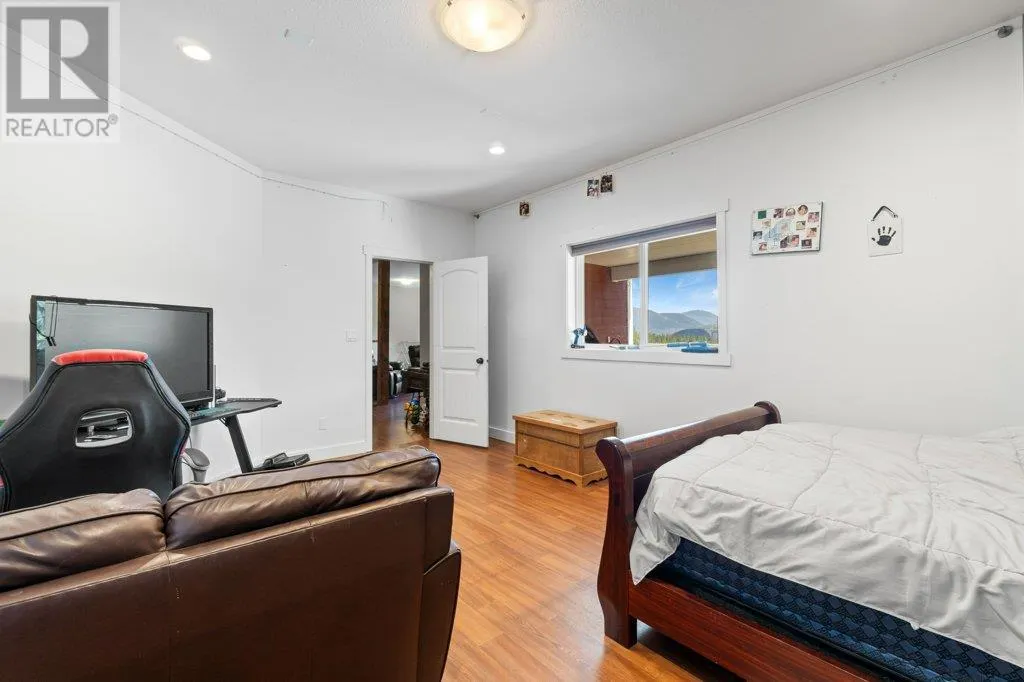 1410 Yankee Flats Road