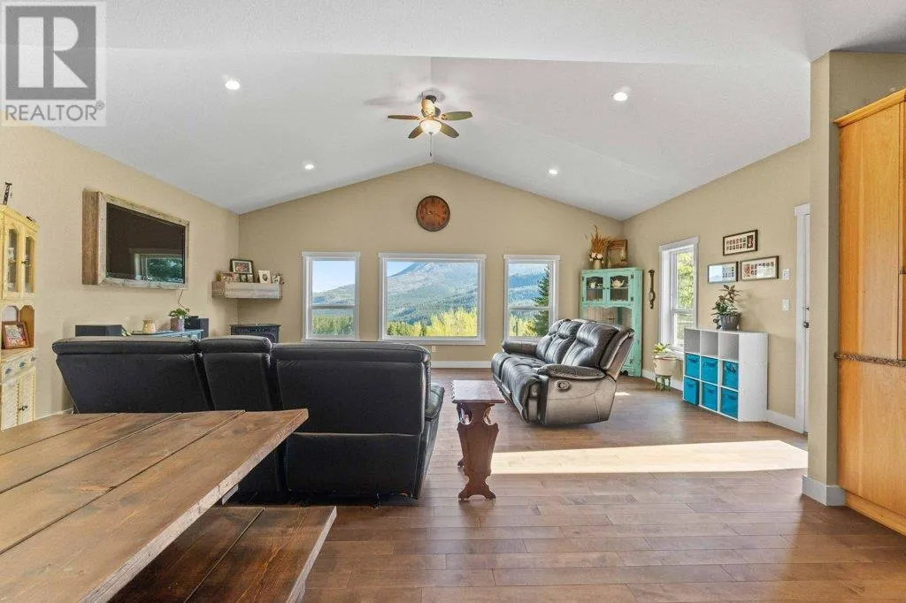 1410 Yankee Flats Road