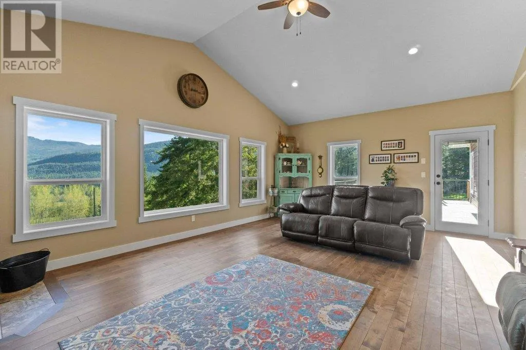 1410 Yankee Flats Road